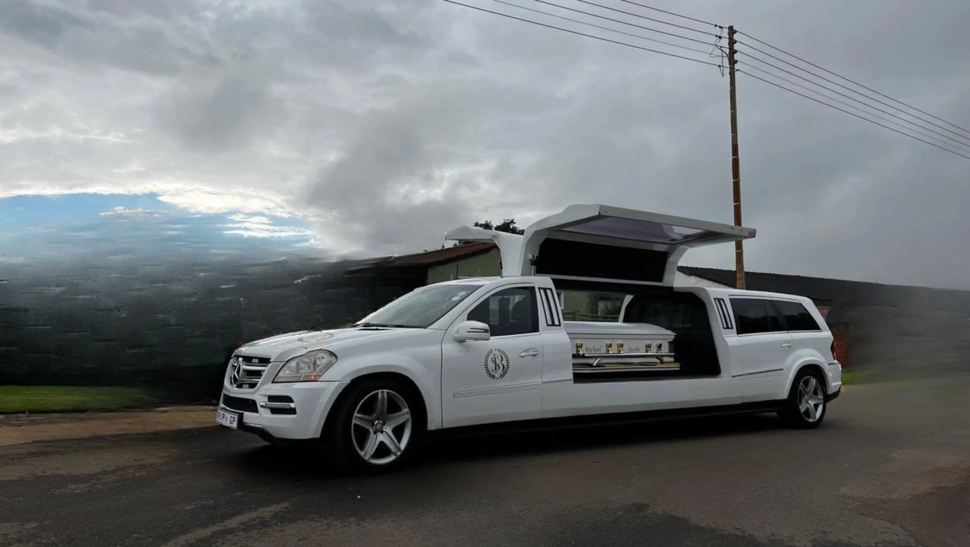 South Burials Luxury Mercedes-Benz SUV Stretch Hearse